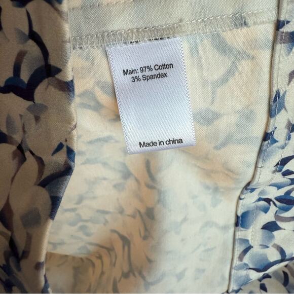St. John Collection Printed Midi Dress NWOT Size 10 - Picture 3 of 5